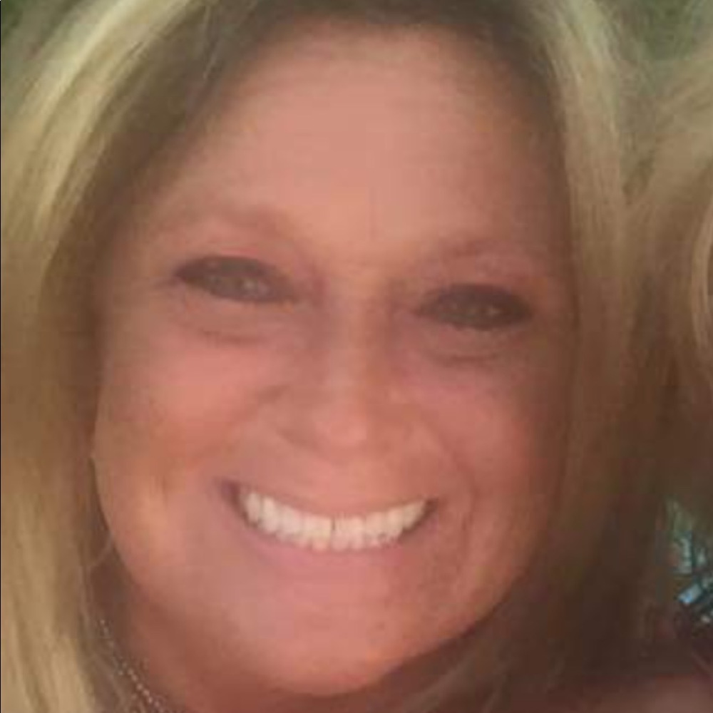 Meet your Posher, Angie